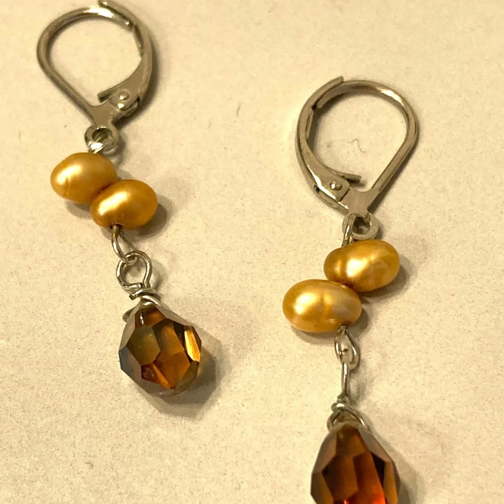 Earring. Beautiful - Picture 3 of 9